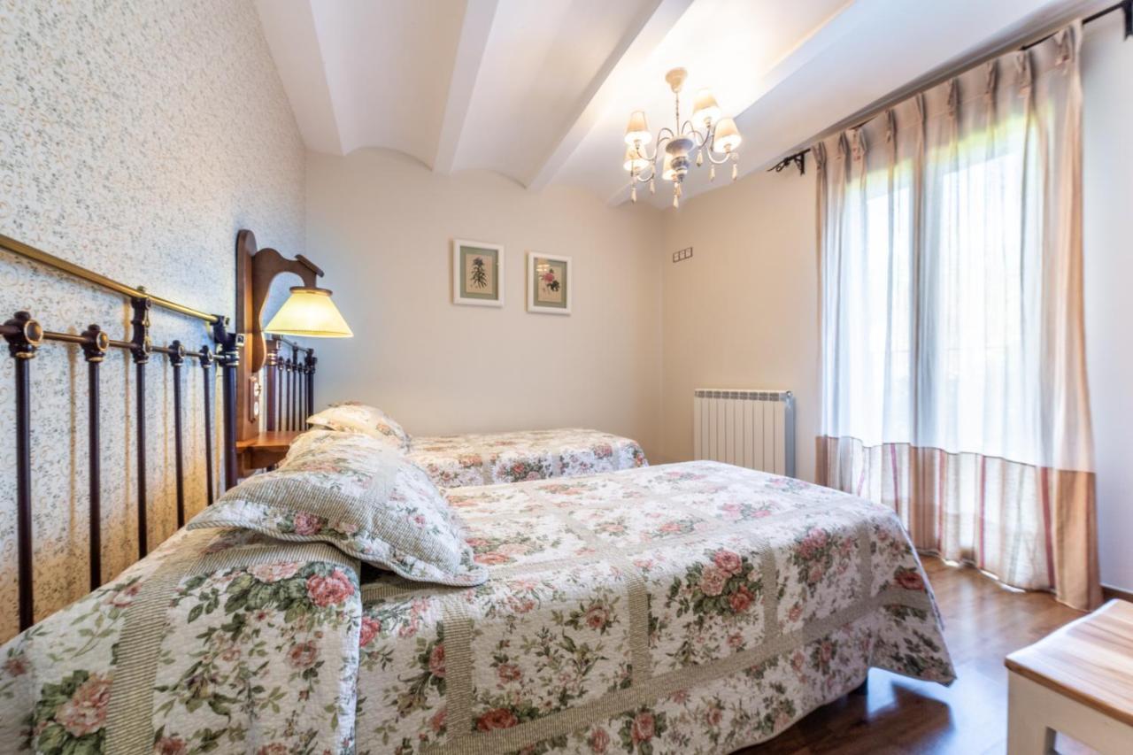 Casa Bergua Pension Víu Buitenkant foto